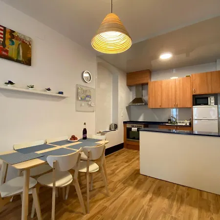Apartments Sant Lluis Center, 2 Min Walk From The Sea Lloret de Mar Exterior photo