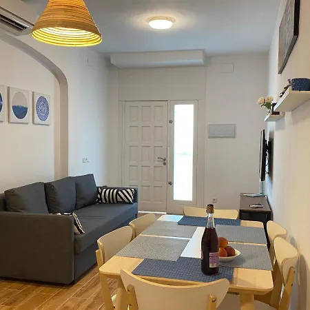 Apartments Sant Lluis Center, 2 Min Walk From The Sea Lloret de Mar Exterior photo