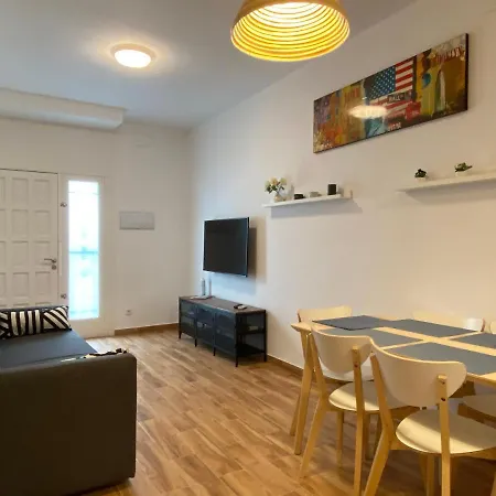 Apartments Sant Lluis Center, 2 Min Walk From The Sea Lloret de Mar Exterior photo