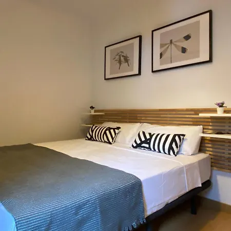 Apartments Sant Lluis Center, 2 Min Walk From The Sea Lloret de Mar Exterior photo