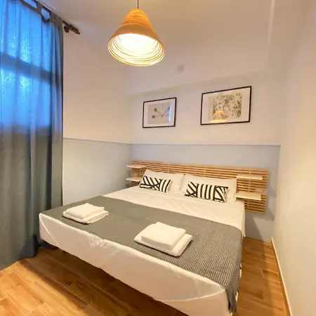 Apartments Sant Lluis Center, 2 Min Walk From The Sea Lloret de Mar Exterior photo